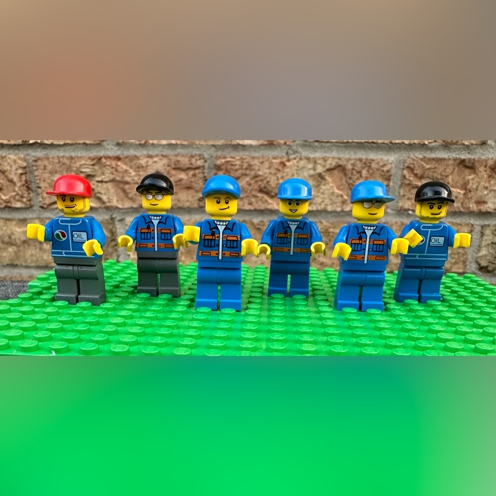 Lego City Racer, Mechanics, and Octan Worker Minifigures Bundle